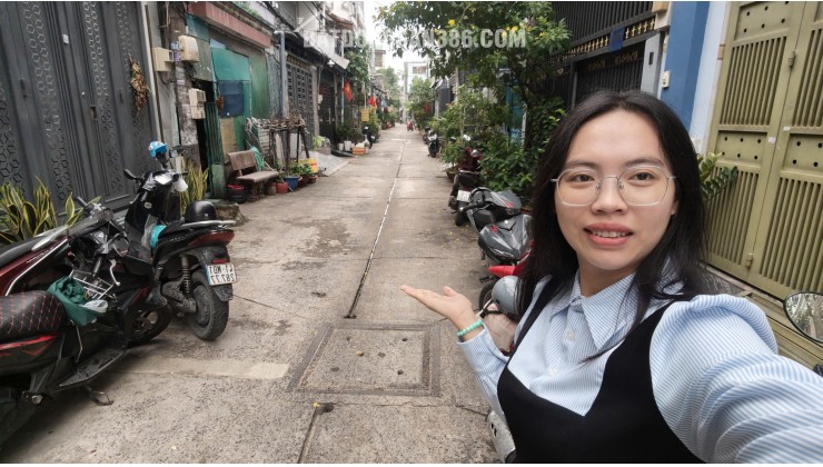 Nhà hẻm xe hơi ngay Hương Lộ 2, 68m2 ngang 5m mà chỉ 6Đ hơn